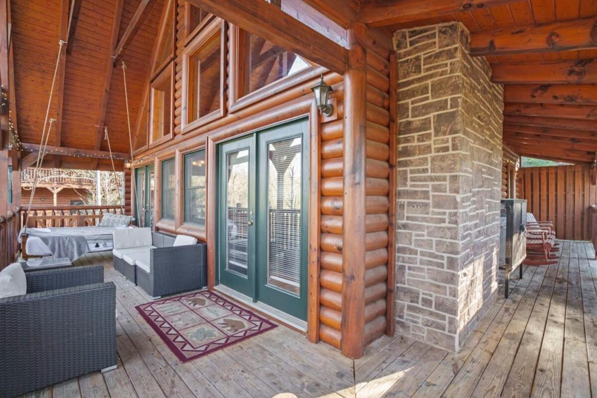 Stunning Mountain Cabin W Hot Tub Gatlinburg Eksteriør bilde