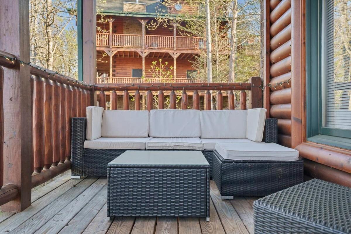 Stunning Mountain Cabin W Hot Tub Gatlinburg Eksteriør bilde