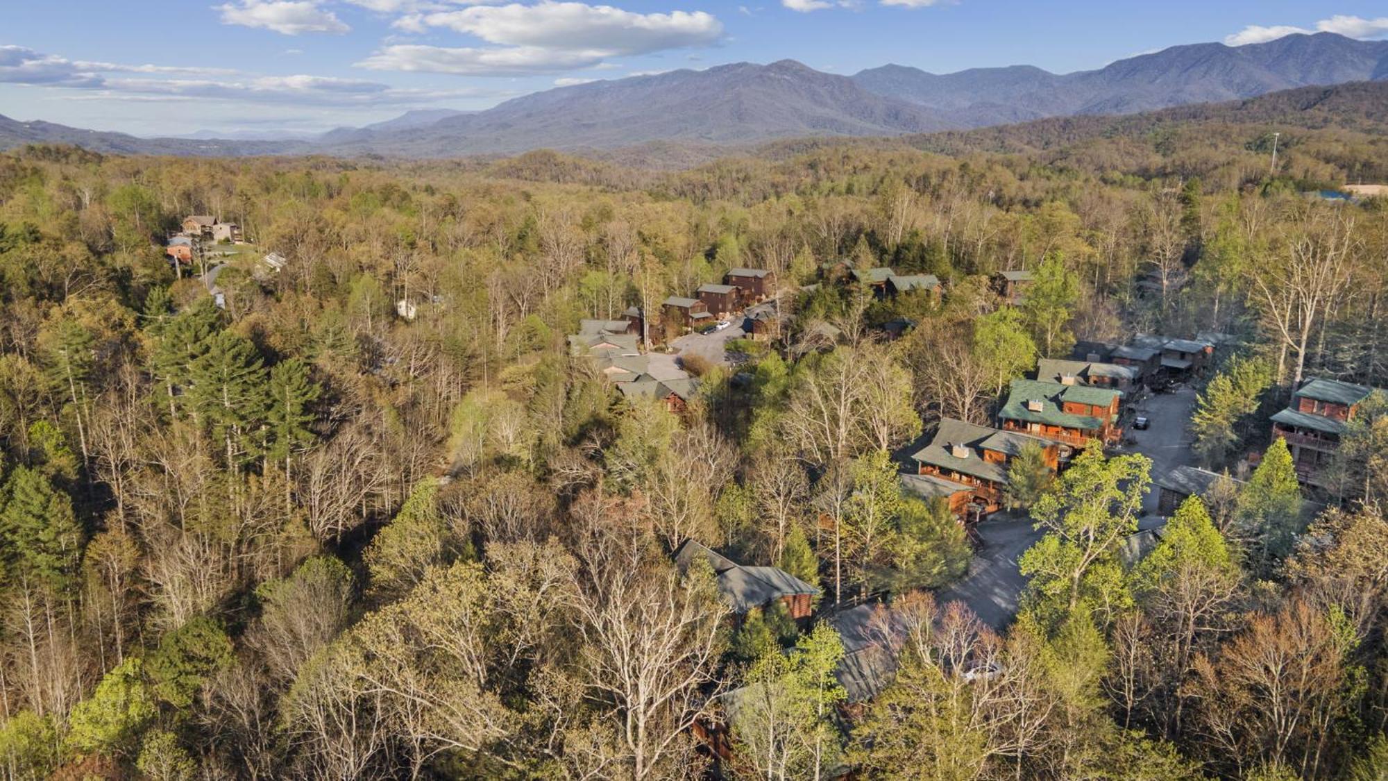 Stunning Mountain Cabin W Hot Tub Gatlinburg Eksteriør bilde